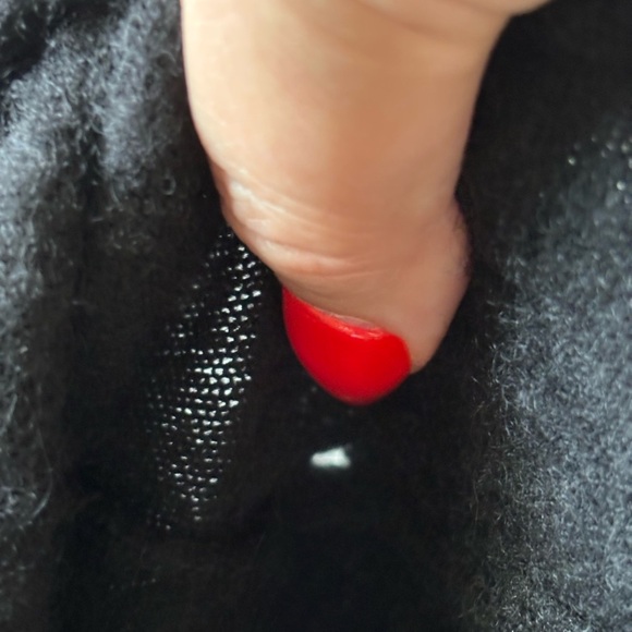 Chico's 100% Cashmere Open Front Cardigan Sweater Black 2/L Tiny Flaws - Picture 8 of 8